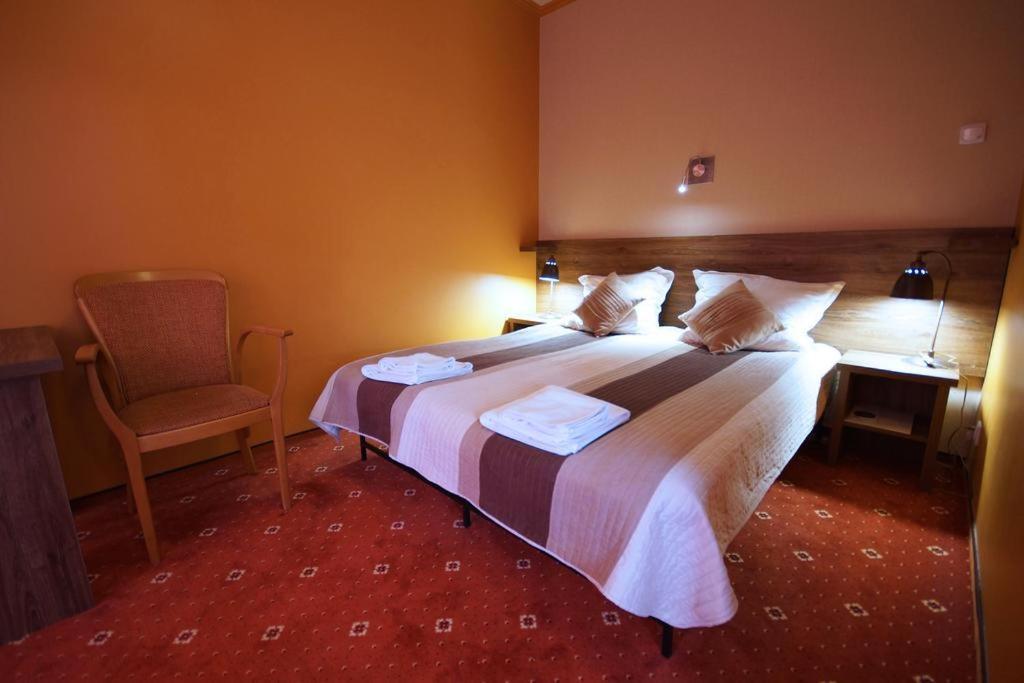 Hotel Kozak Chełm Exterior foto